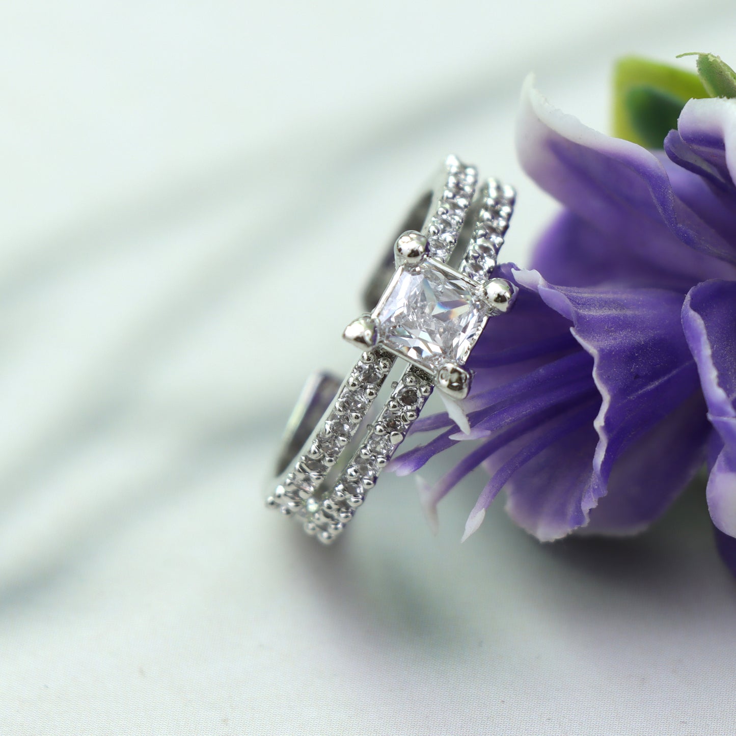 Crown Sparkle Ring